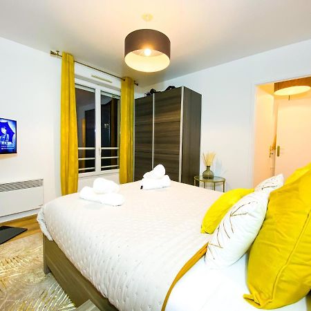 The Golden House * Parking * Garden Apartment Корбей-Есон Екстериор снимка