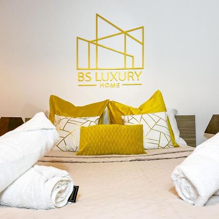 The Golden House * Parking * Garden Apartment Корбей-Есон Екстериор снимка