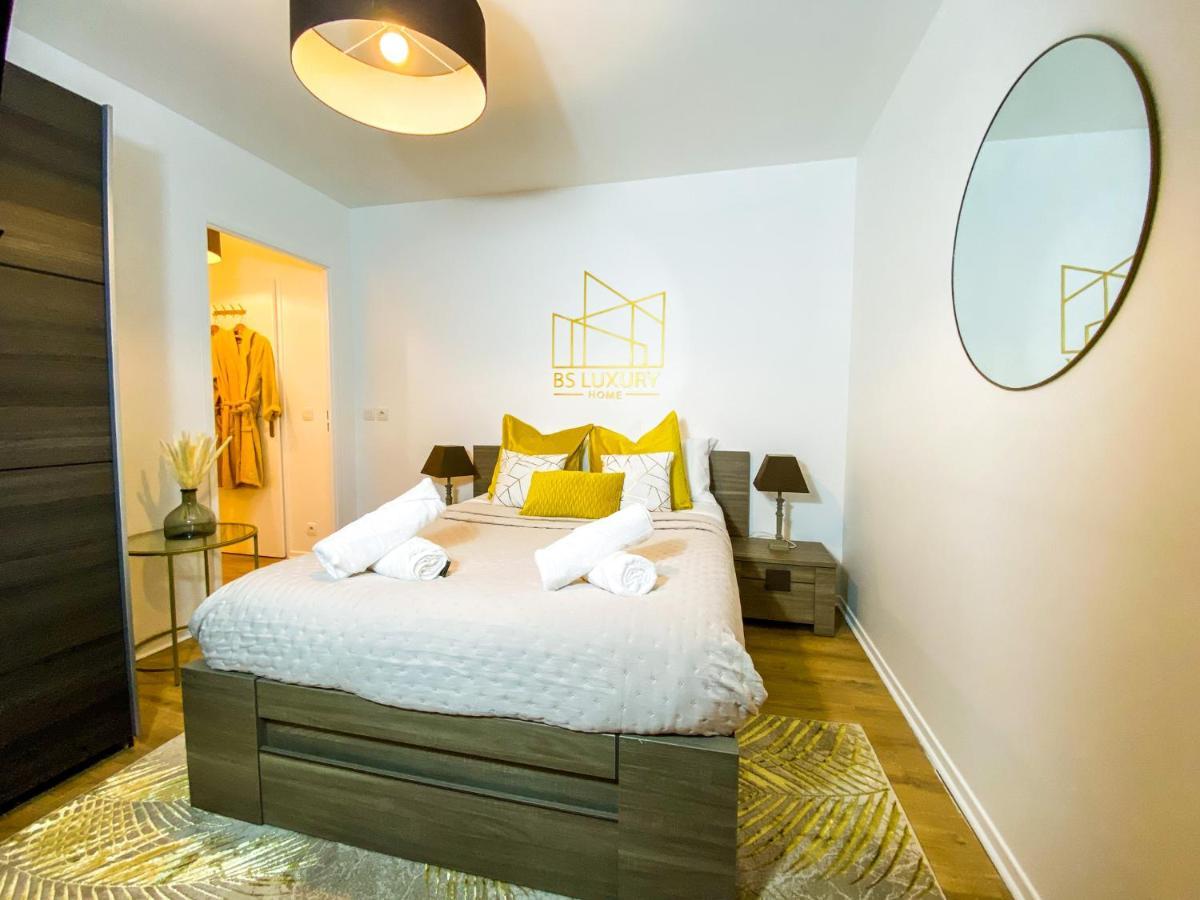 The Golden House * Parking * Garden Apartment Корбей-Есон Екстериор снимка