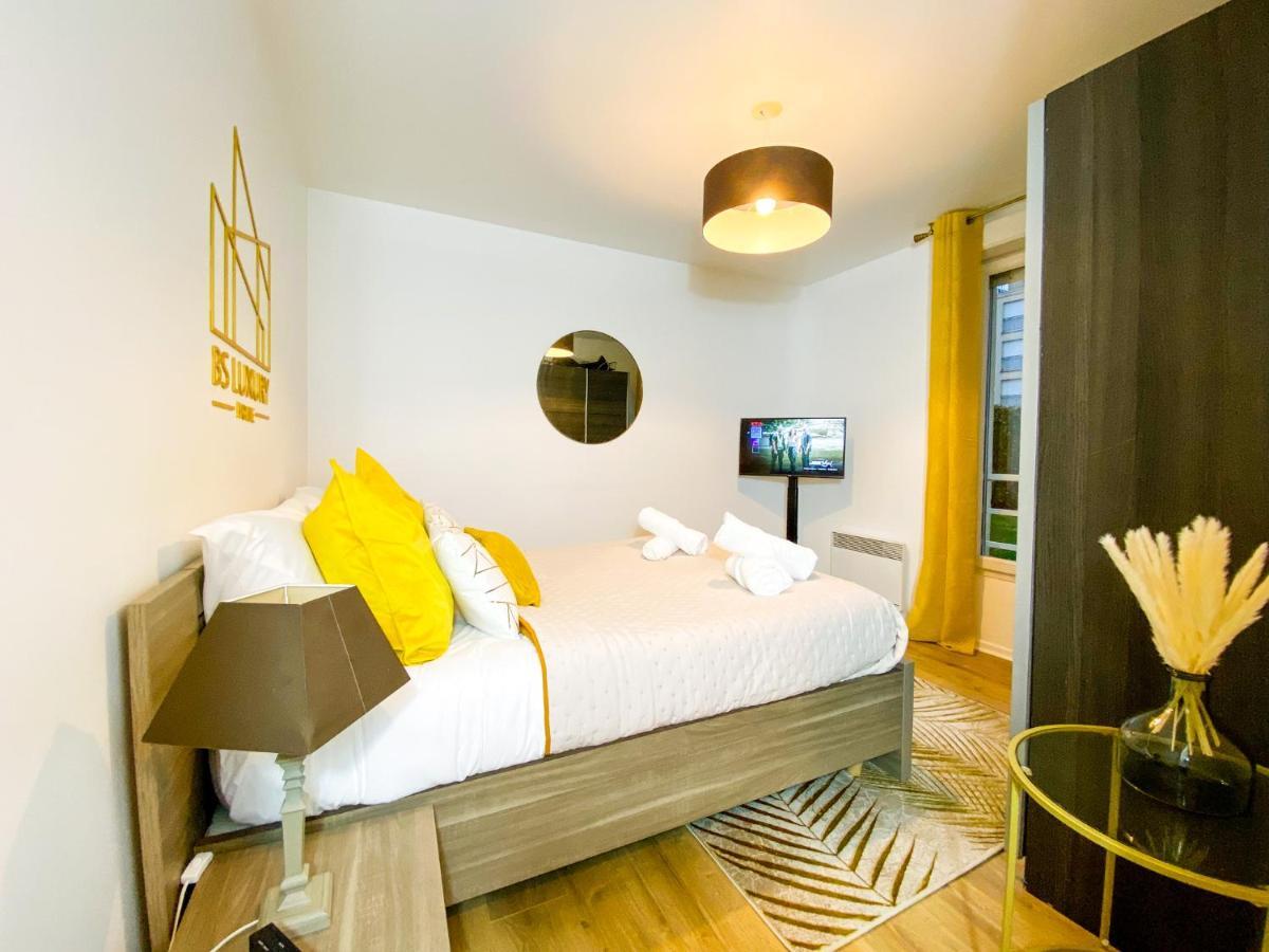 The Golden House * Parking * Garden Apartment Корбей-Есон Екстериор снимка
